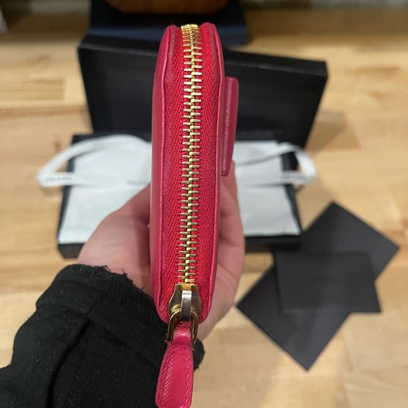 Prada zip wallet full inclusion - Picture 8 of 13